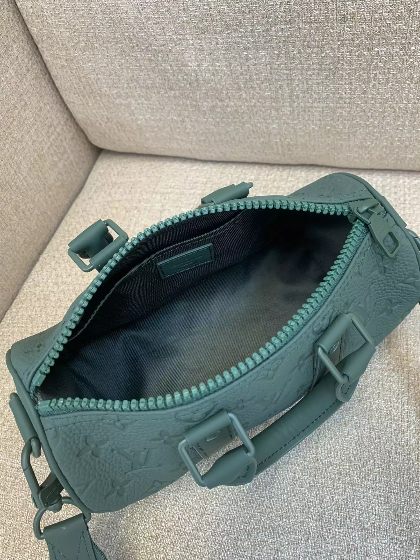 Keepall Bandoulière 25 Taurillon Monogram Forest Green Leather