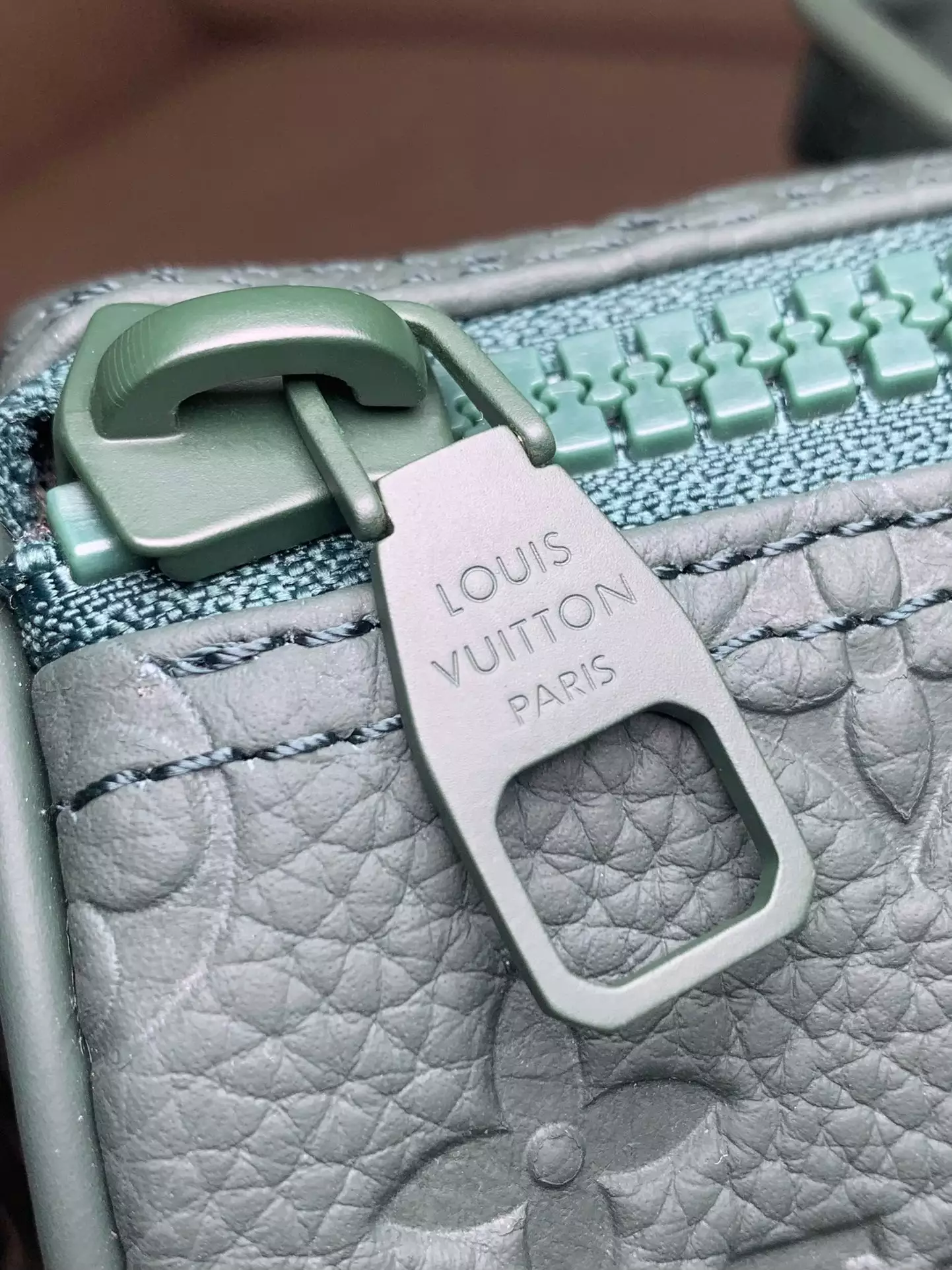 Keepall Bandoulière 25 Taurillon Monogram Forest Green Leather