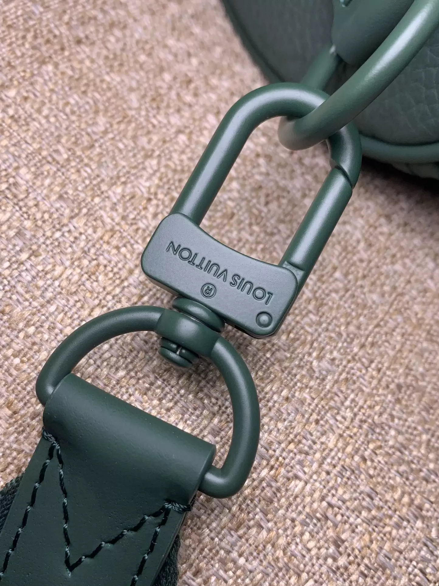 Keepall Bandoulière 25 Taurillon Monogram Forest Green Leather