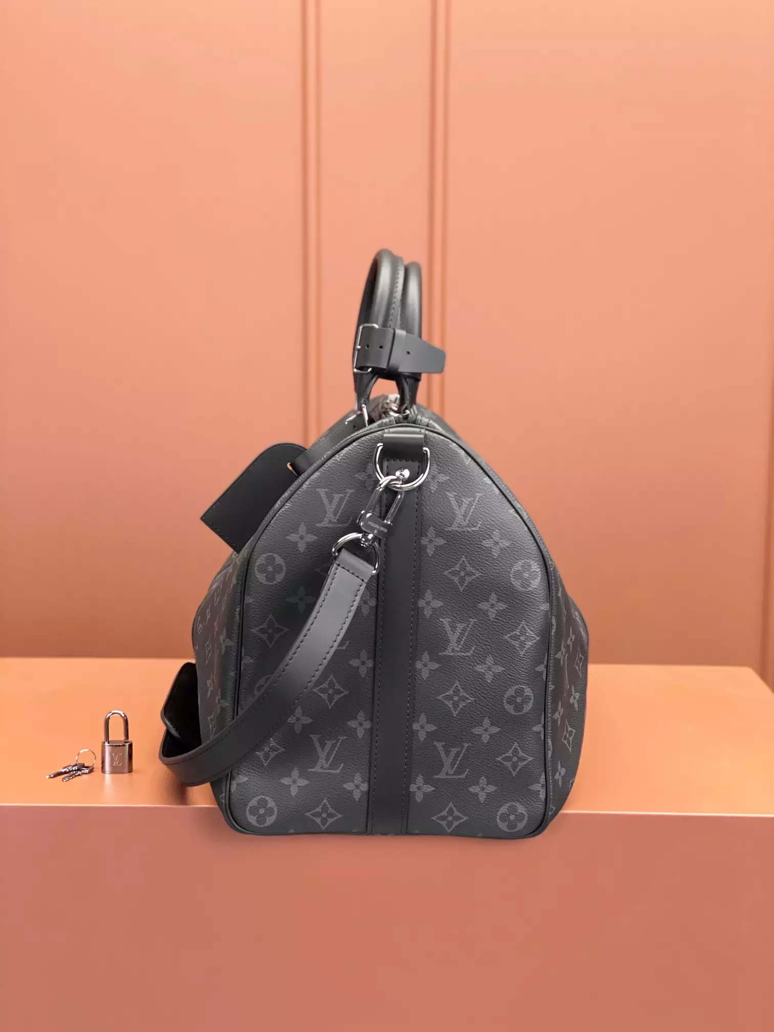 Keepall Bandoulière 45 Monogram Eclipse Canvas