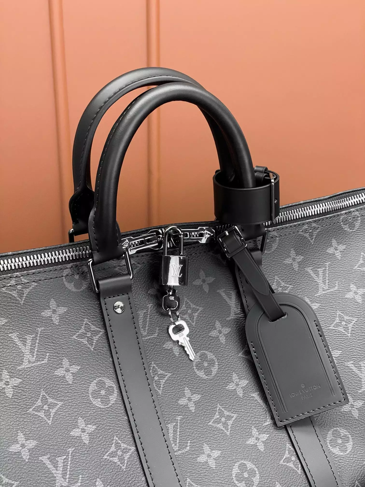 Keepall Bandoulière 45 Monogram Eclipse Canvas