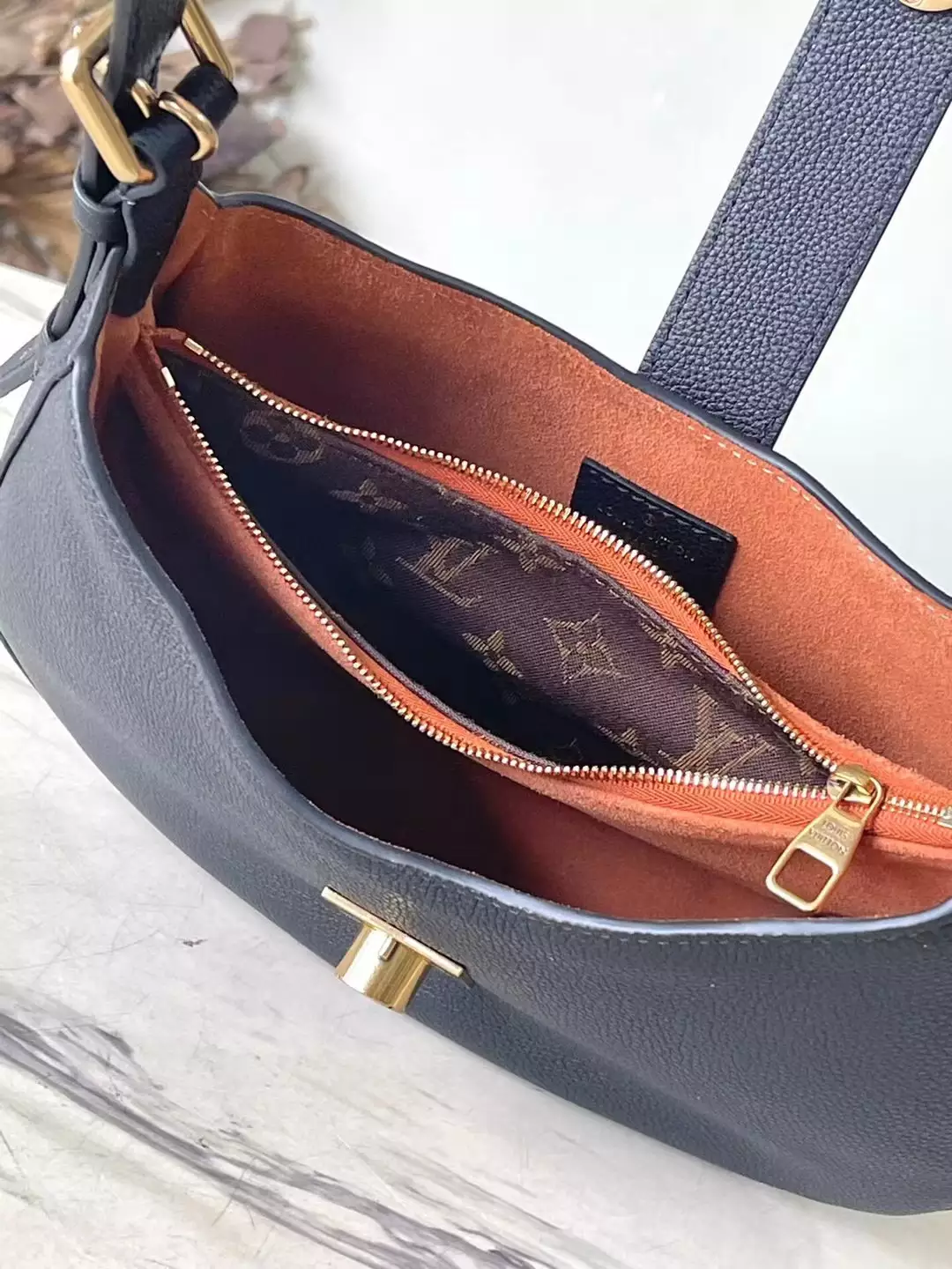 Low Key Shoulder Bag Black Grained Calfskin