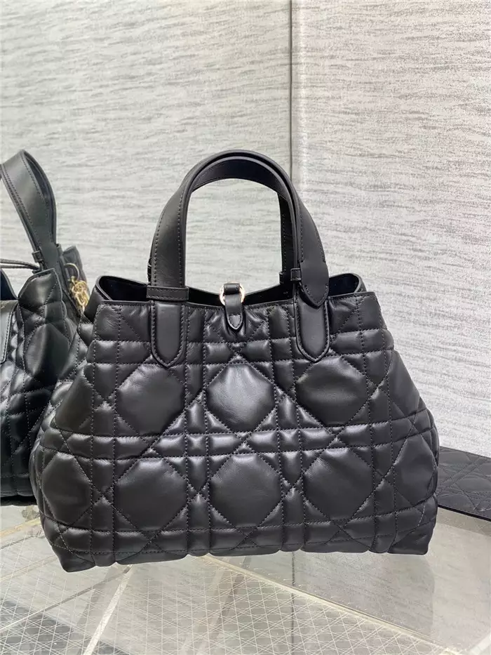 Medium Dior Toujours Bag Black Macrocannage Calfskin