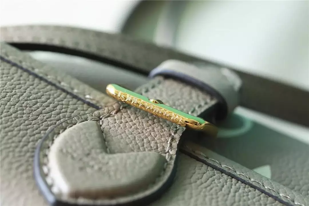 Nano Diane Bicolor Monogram Empreinte Beige/Cream Leather