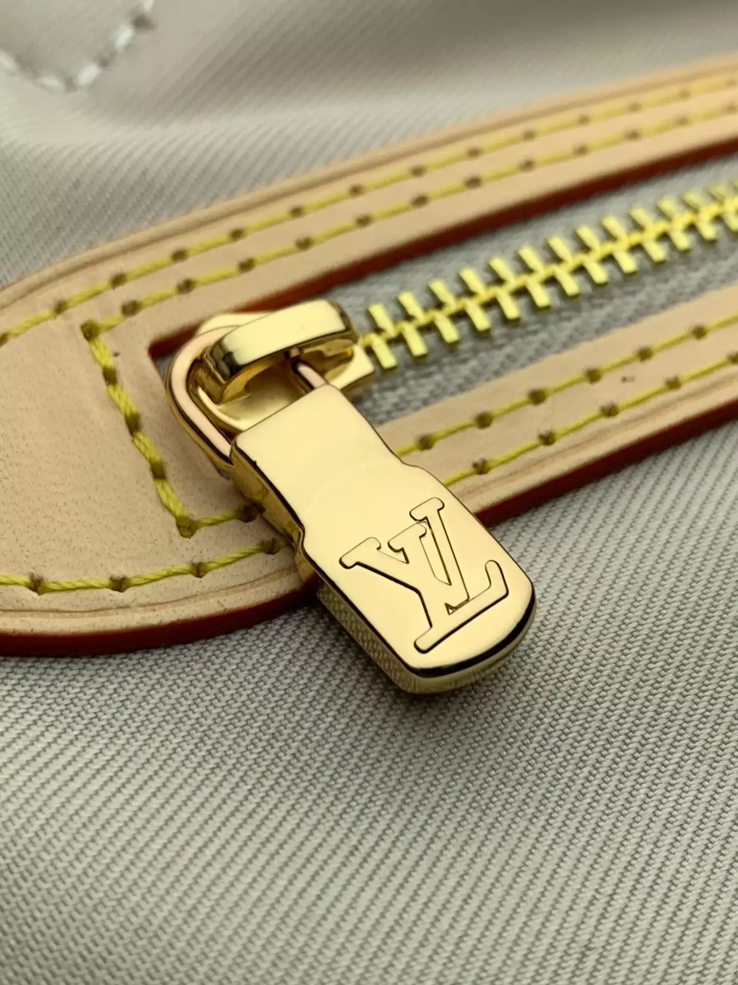 Neverfull MM Multicolor Beige Monogram Jacquard Fabric Tote Bag