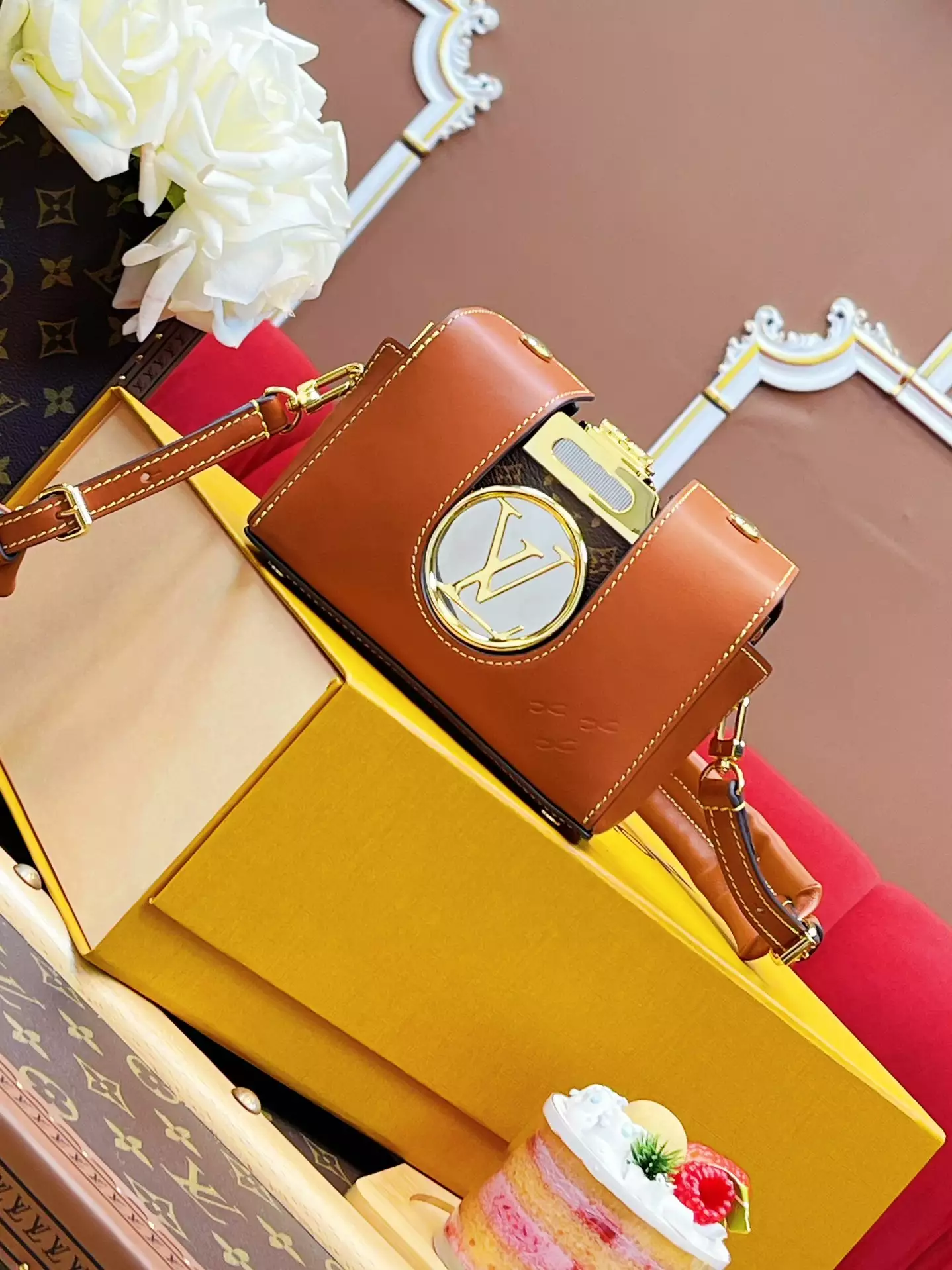 Pic Trunk Monogram Canvas Calf Leather Case