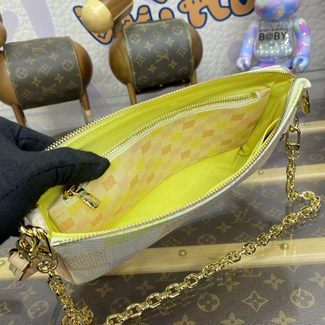 Pochette Accessoires Peach Pink Damier Giant Canvas