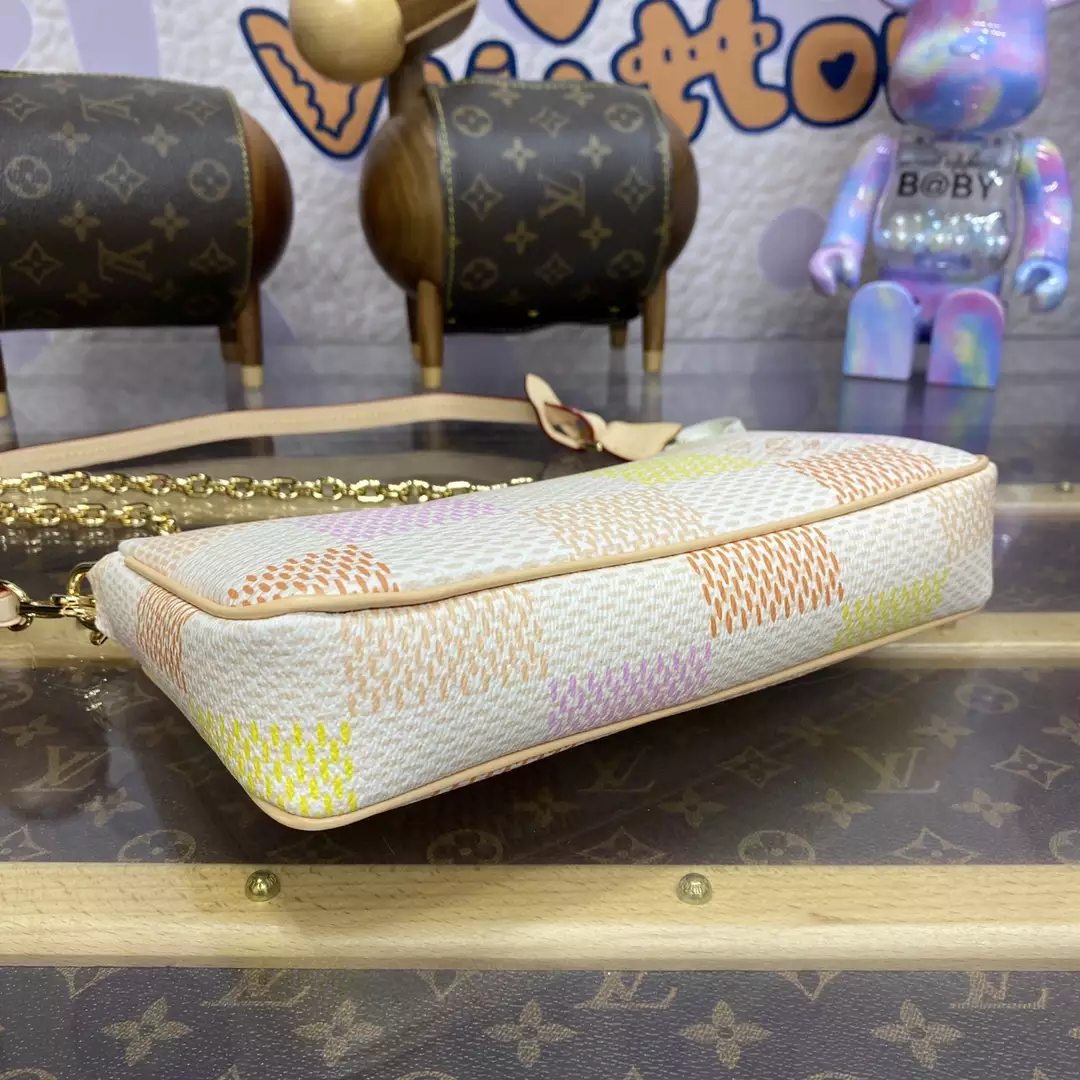 Pochette Accessoires Peach Pink Damier Giant Canvas