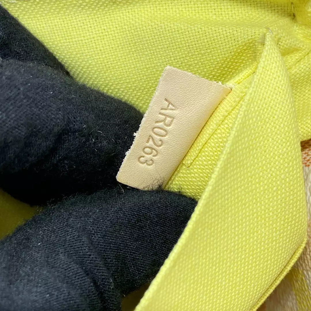 Pochette Accessoires Peach Pink Damier Giant Canvas