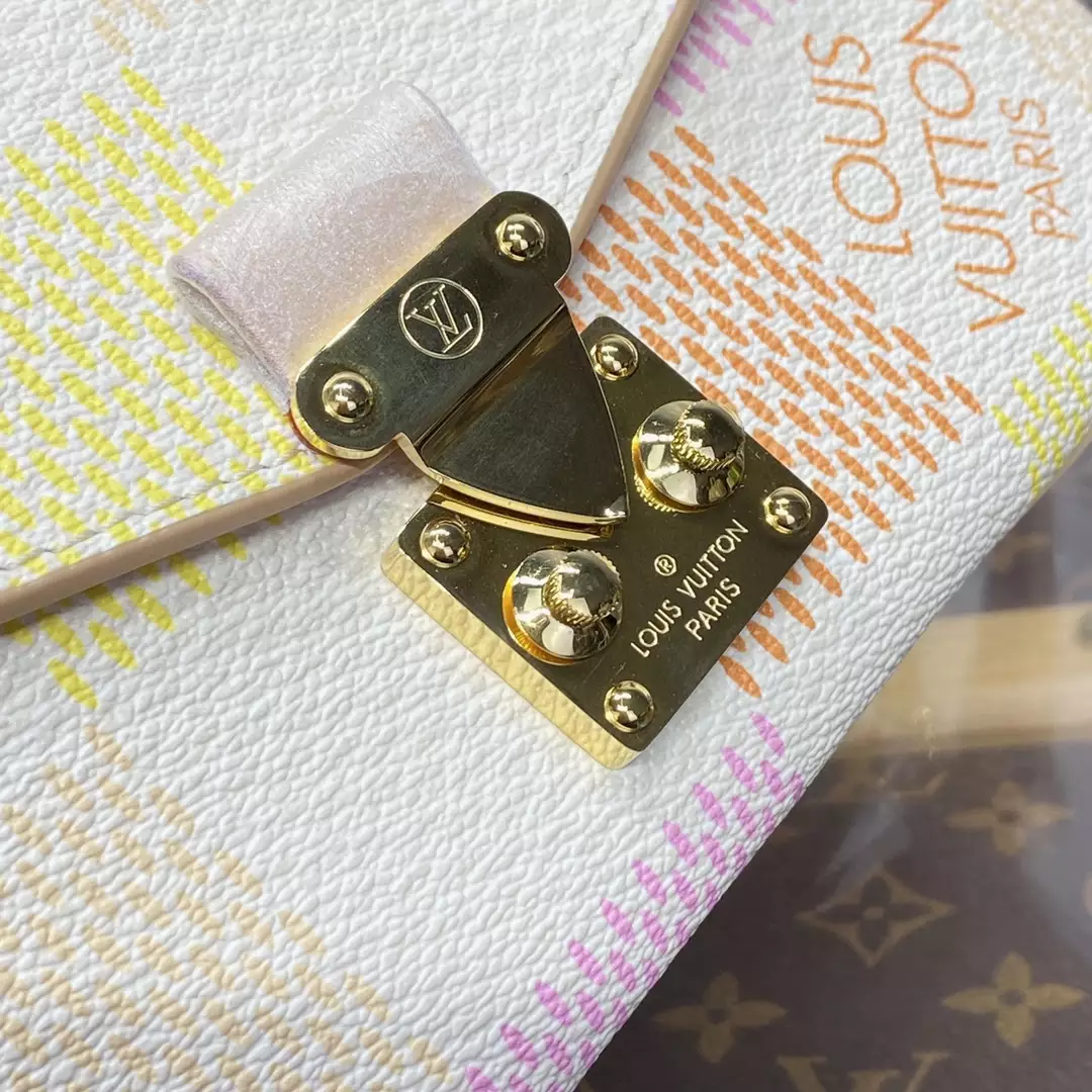 Pochette Métis East West Peach Damier Giant Canvas