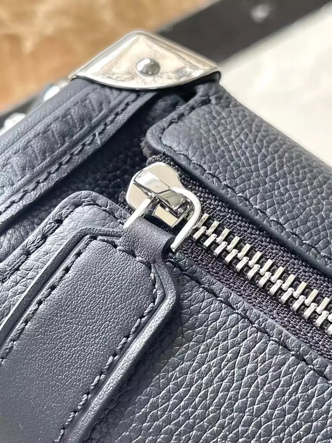 Side Trunk MM Black Grained Calf Leather