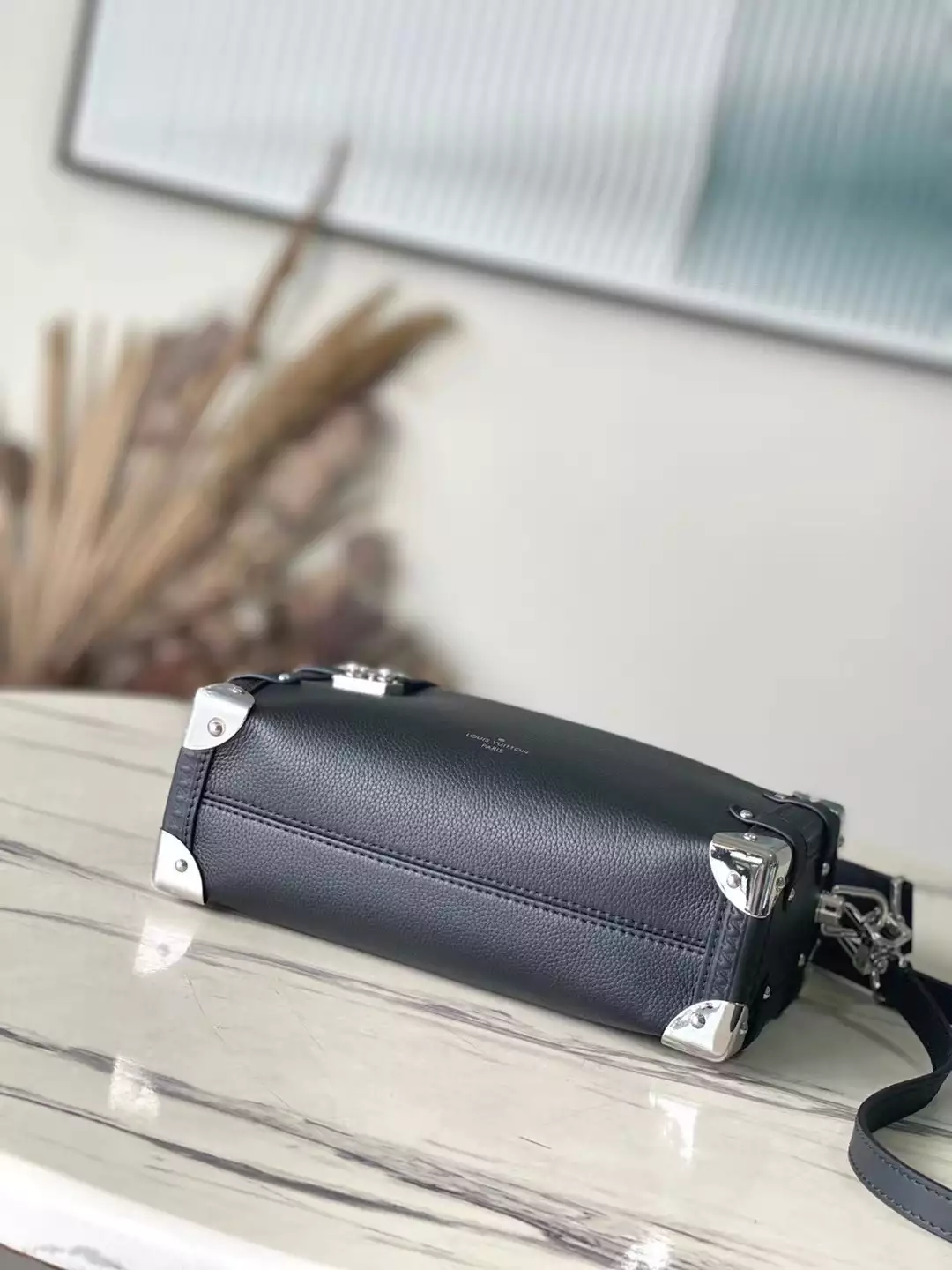 Side Trunk MM Black Grained Calf Leather