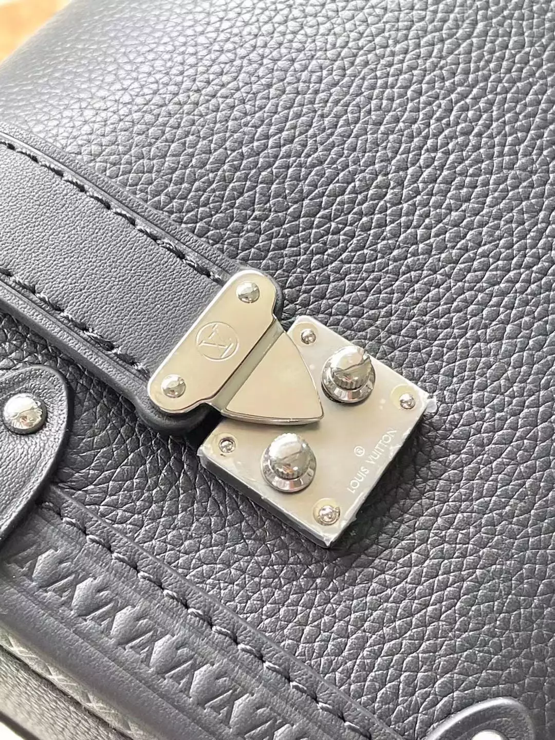 Side Trunk MM Black Grained Calf Leather