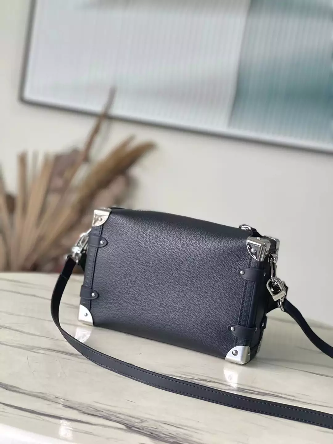 Side Trunk MM Black Grained Calf Leather