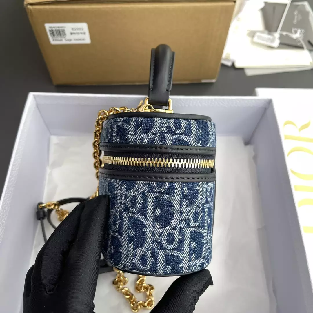 30 Montaigne Mini Vanity Case Blue Denim Dior Oblique Jacquard