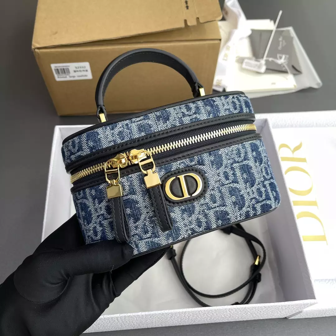 30 Montaigne Mini Vanity Case Blue Denim Dior Oblique Jacquard