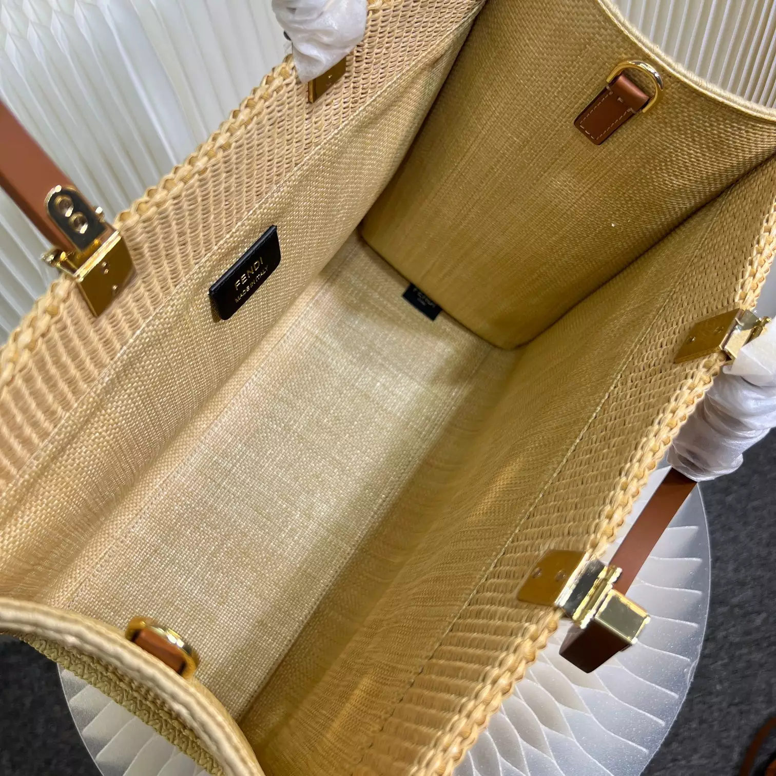 Fendi Sunshine Medium Shopper in Natural Straw