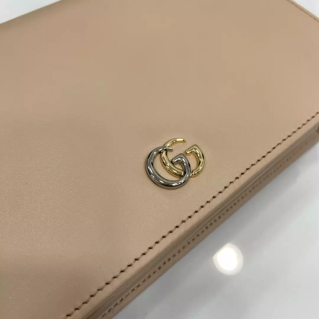 GG Marmont Chain Wallet in Light Beige Leather