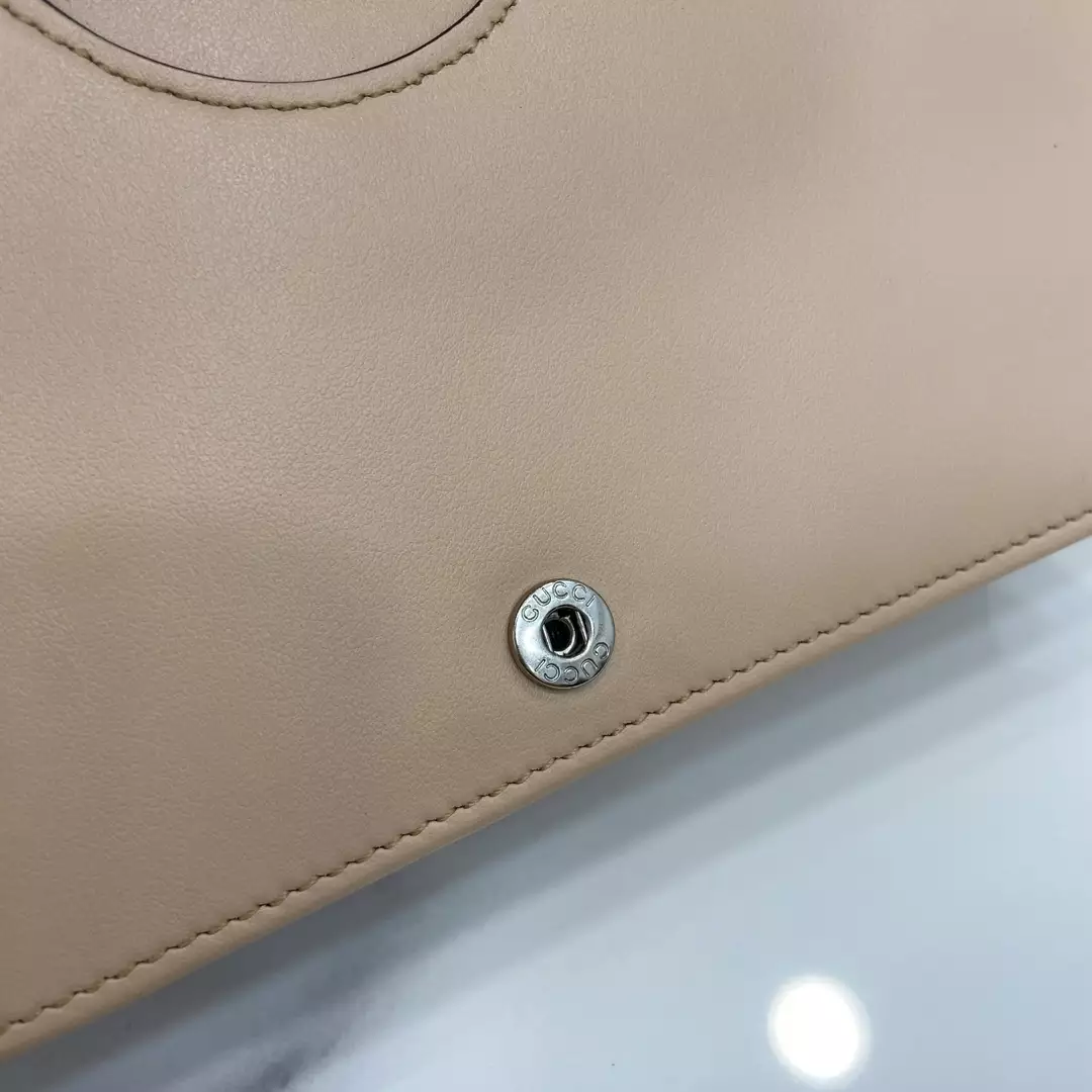 GG Marmont Chain Wallet in Light Beige Leather