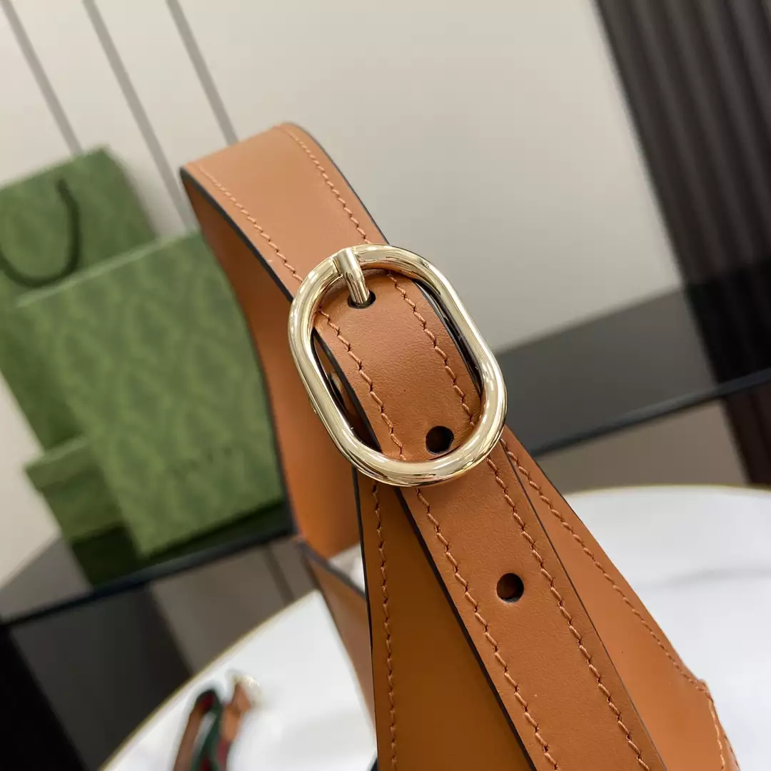 G*u*i jackie small shoulder bag brown leather