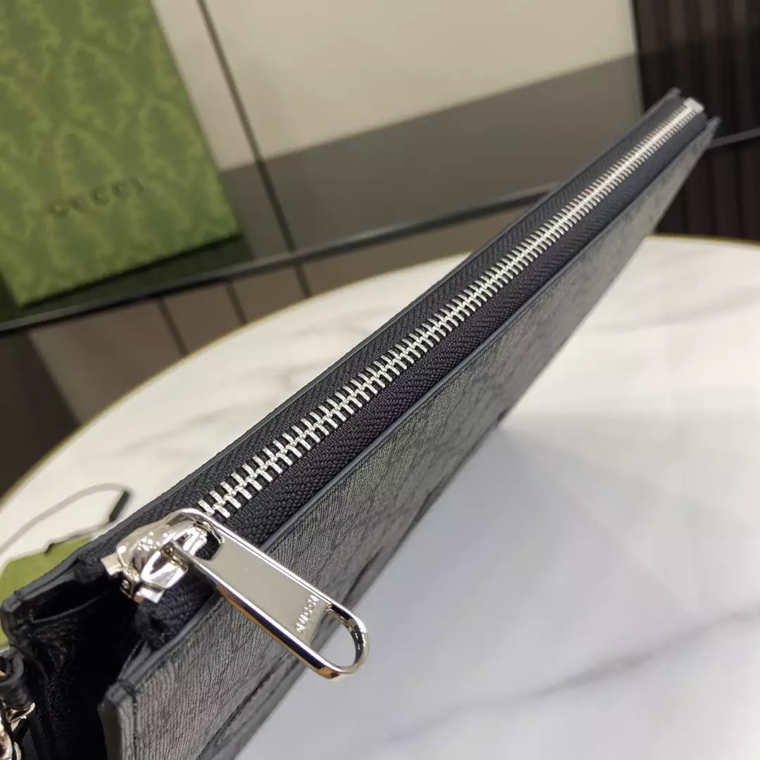 G*u*i pouch with strap in grey and black gg supreme