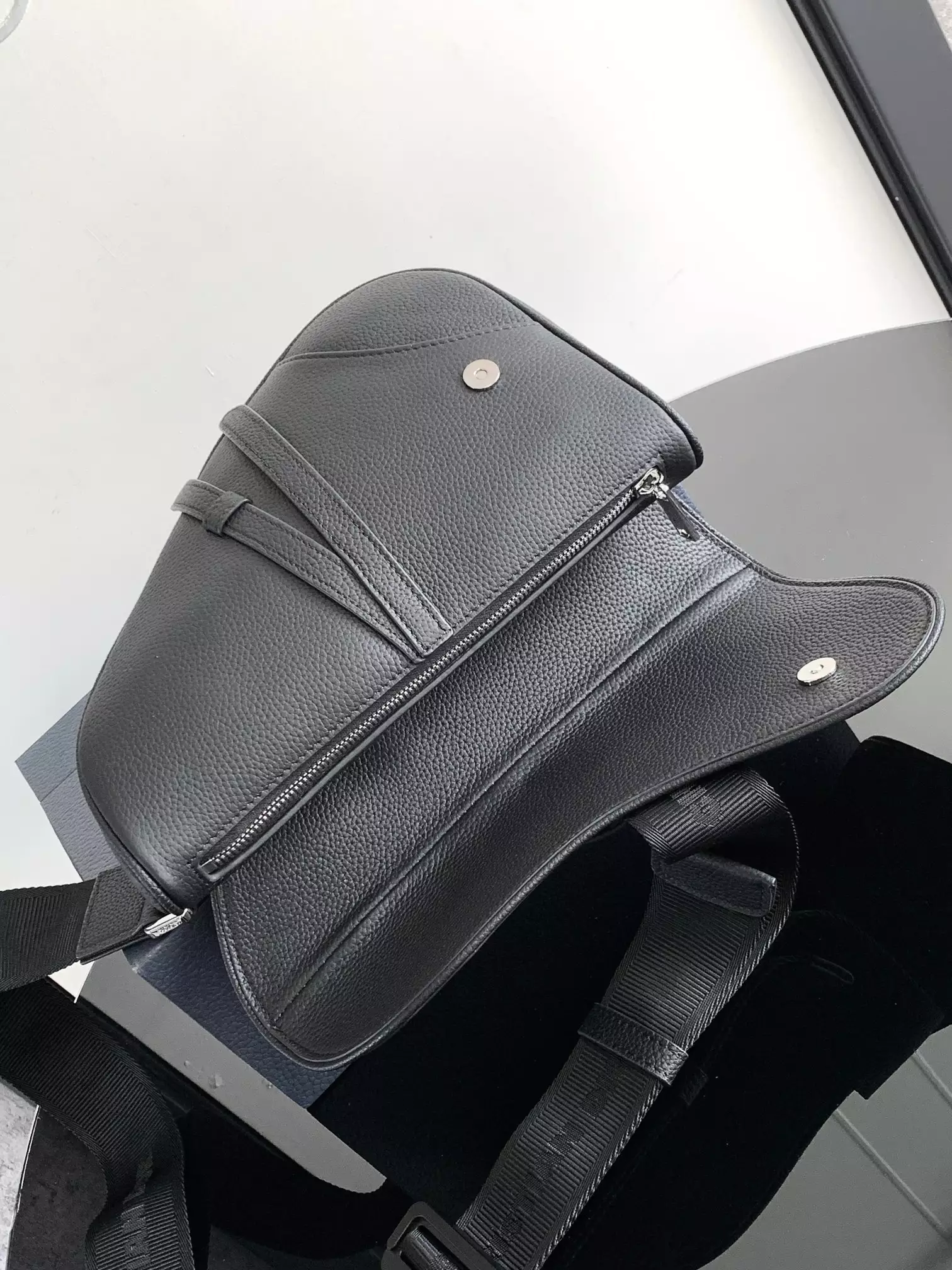 Saddle Bag Black Grained Calfskin - DB187