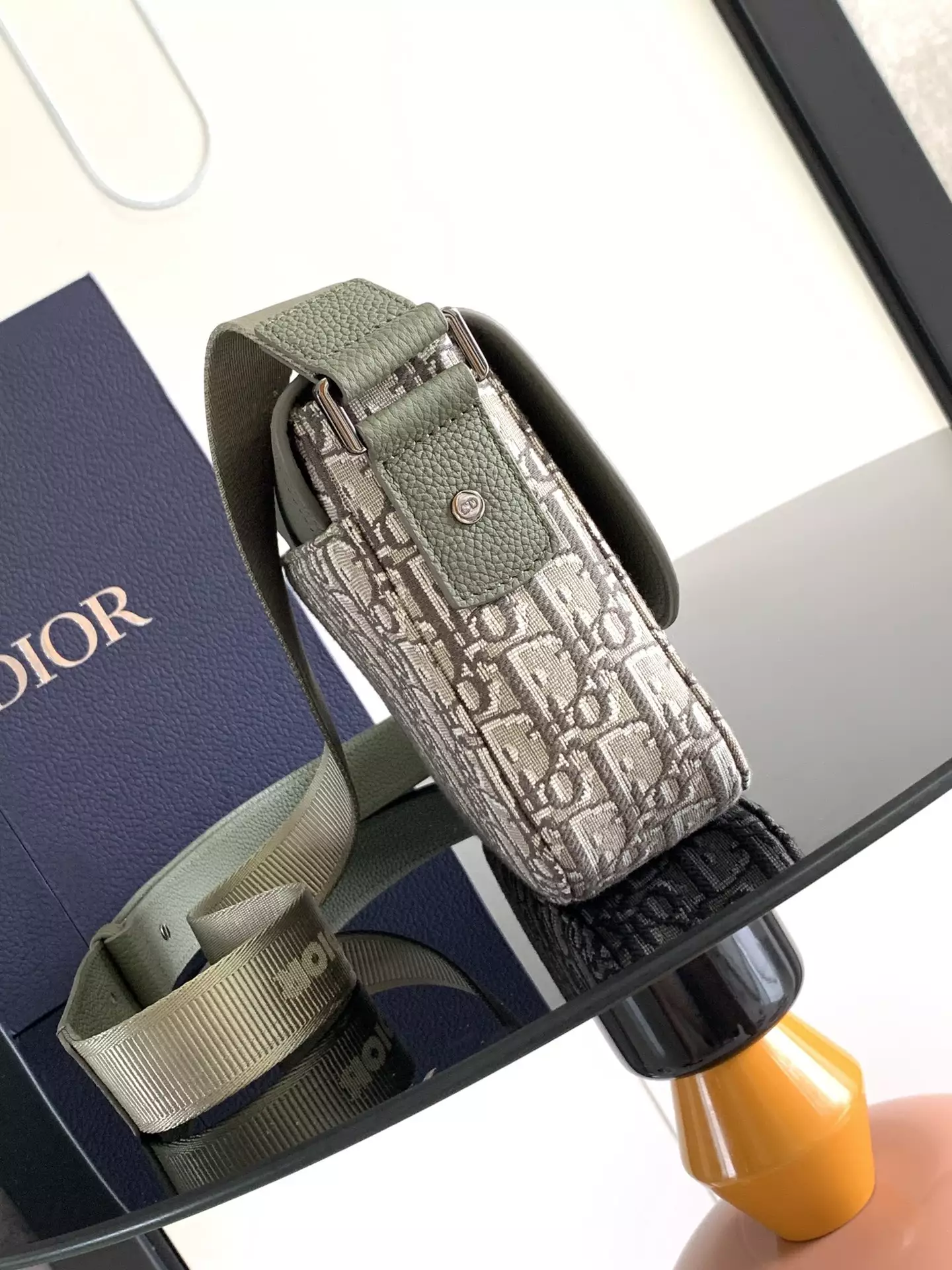 Small Saddle Messenger Bag with Flap Khaki Dior Oblique Jacquard and Khaki Grained Calfskin