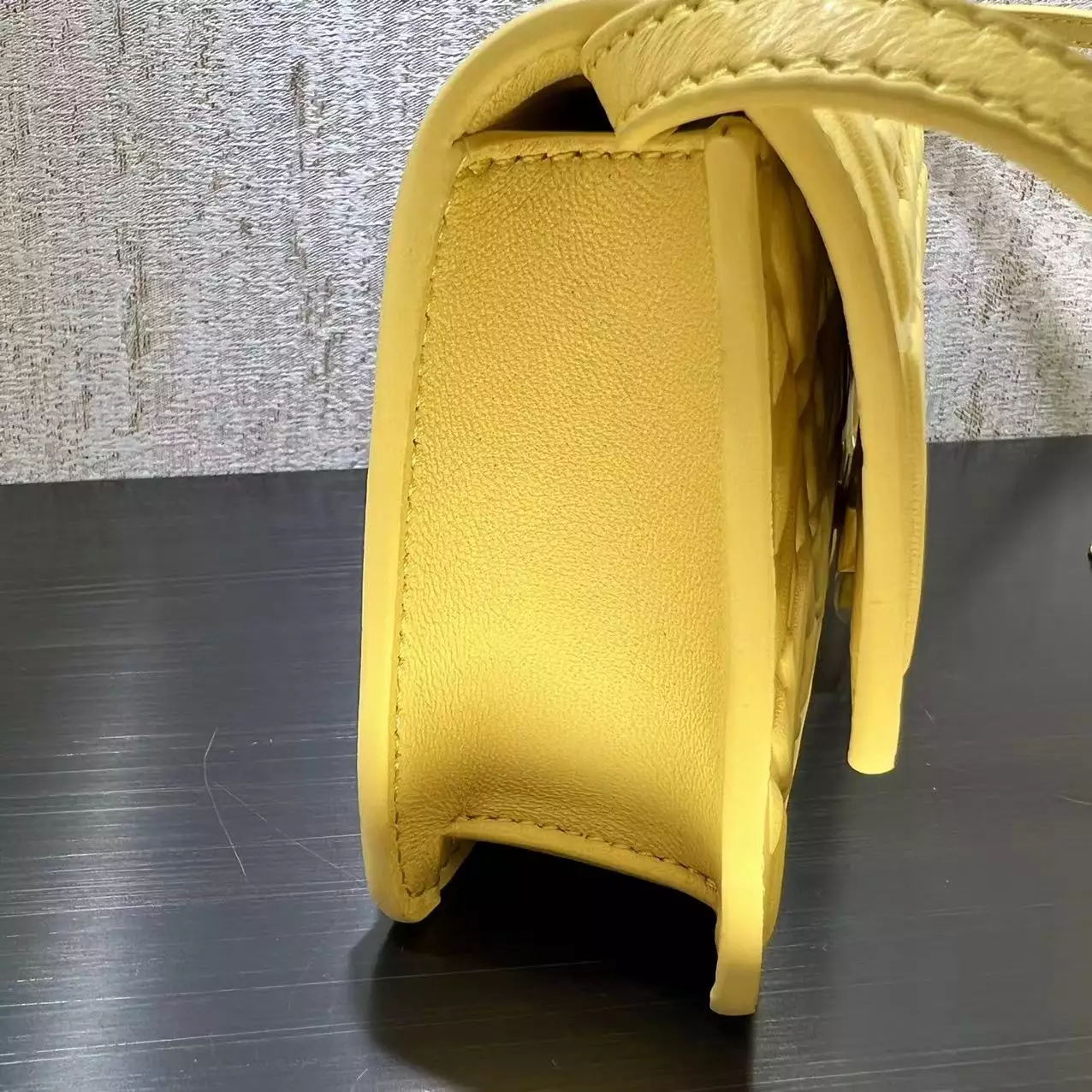 Wallet On Chain Baguette Yellow Nappa Leather