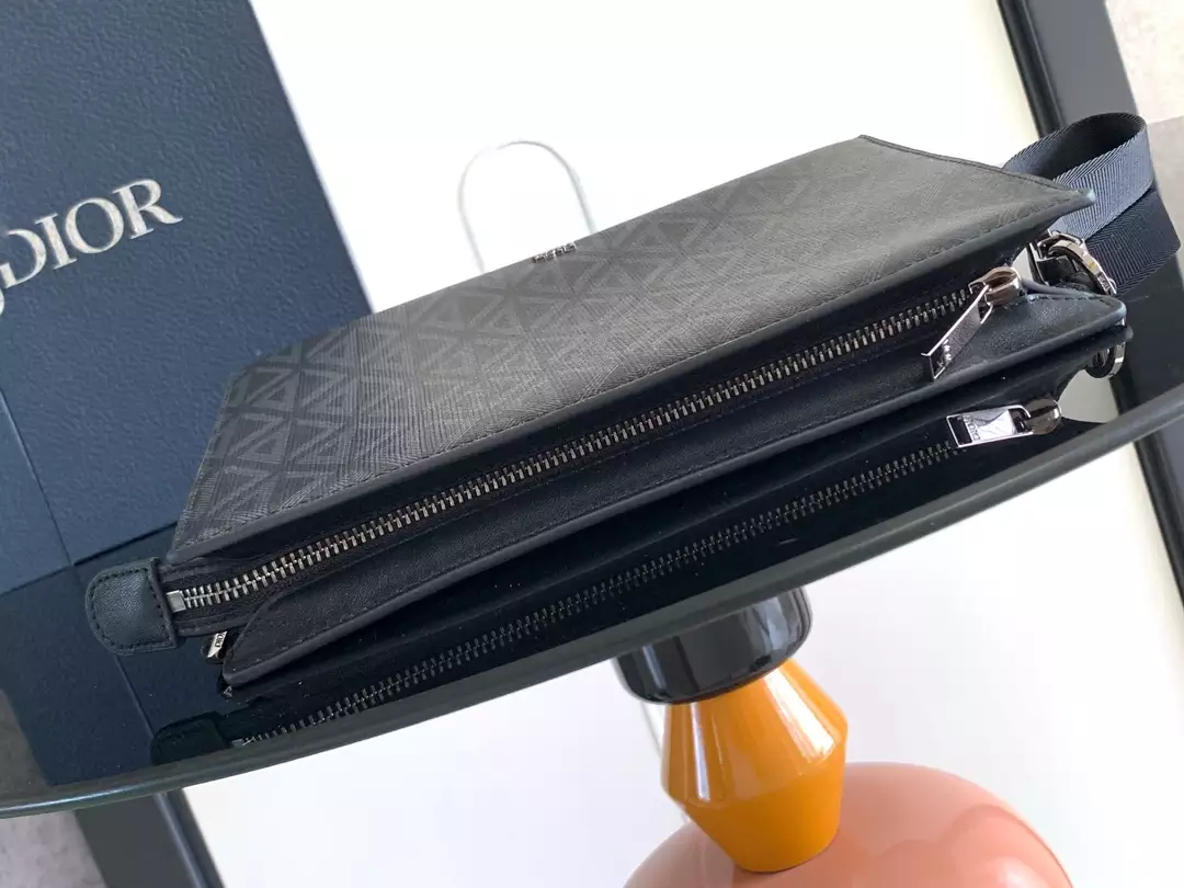 a5 triangle pouch black cd Di*m*nd canvas