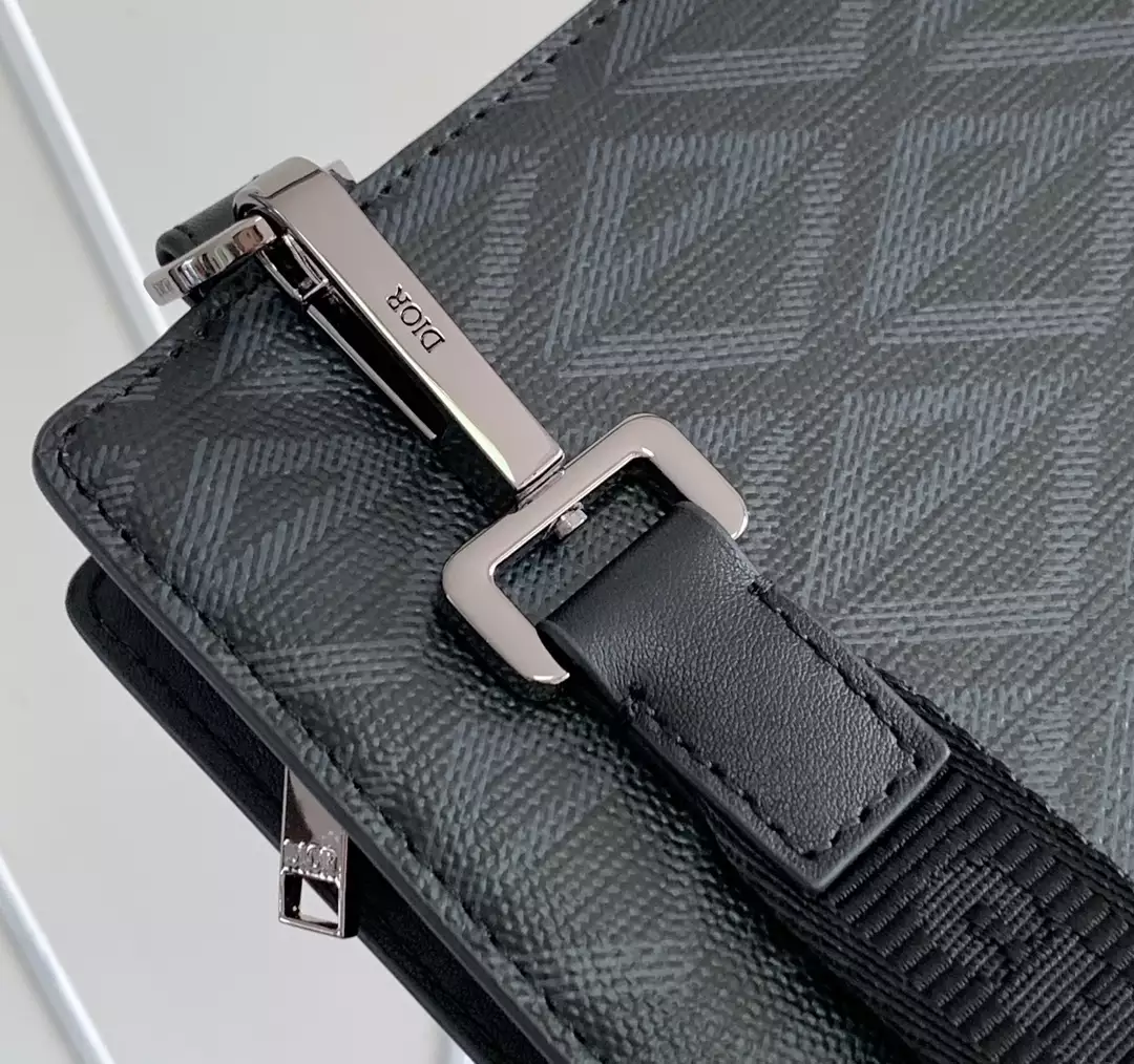 a5 triangle pouch black cd Di*m*nd canvas