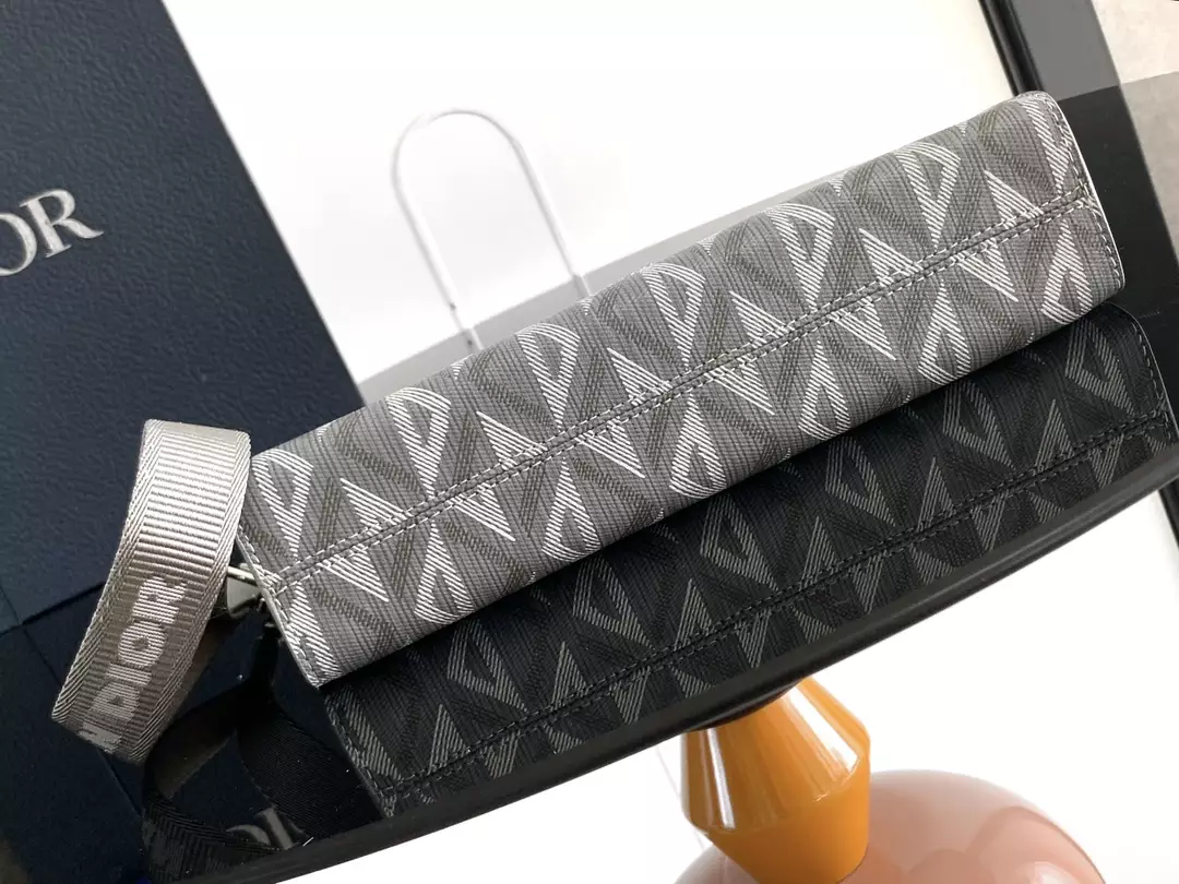 a5 triangle pouch dior gray cd Di*m*nd canvas