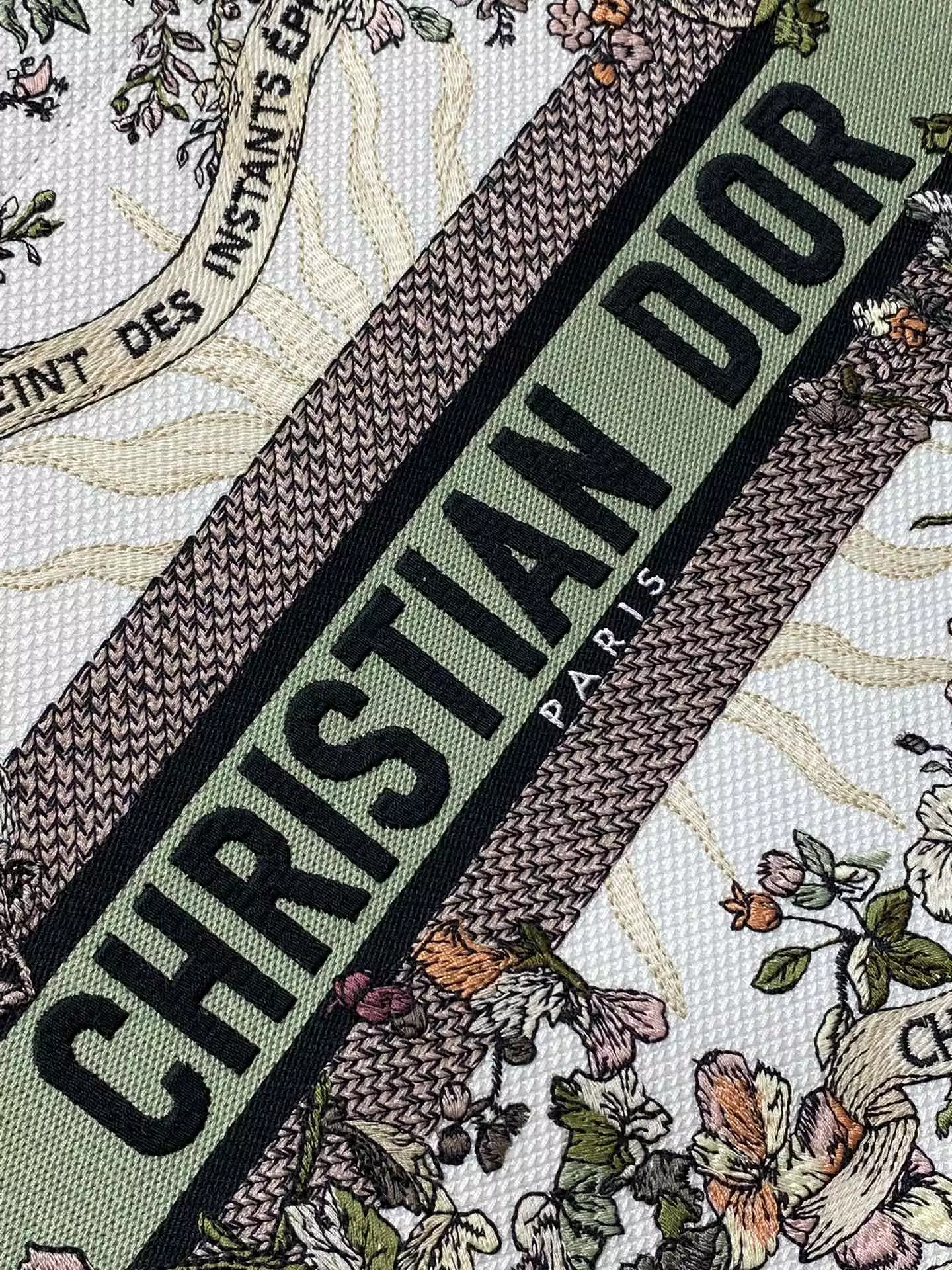 Large Dior Book Tote Ecru Multicolor Dior 4 Saisons Automne Soleil Embroidery