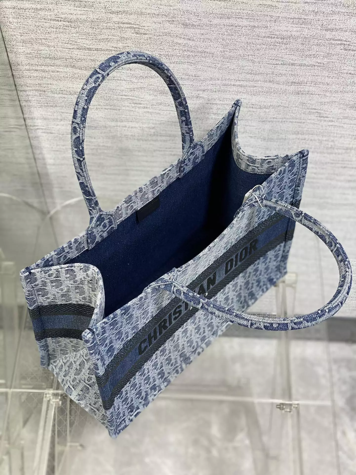 Medium Dior Book Tote Blue Denim Dior Oblique Jacquard