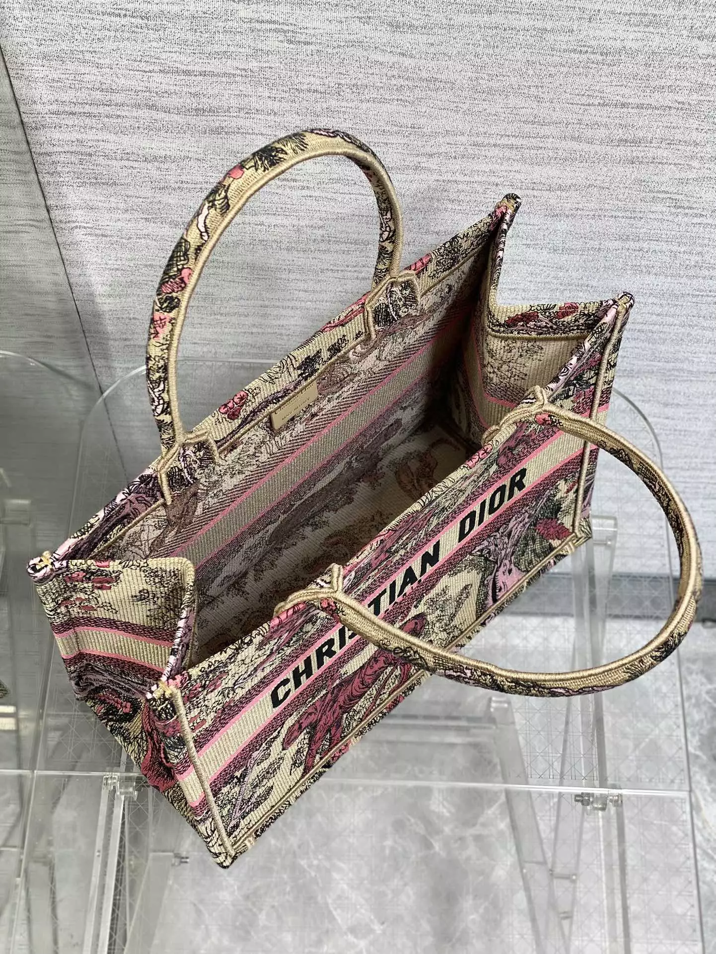 Medium Dioriviera Dior Book Tote Raffia with Candy Pink Toile de Jouy Sauvage Embroidery