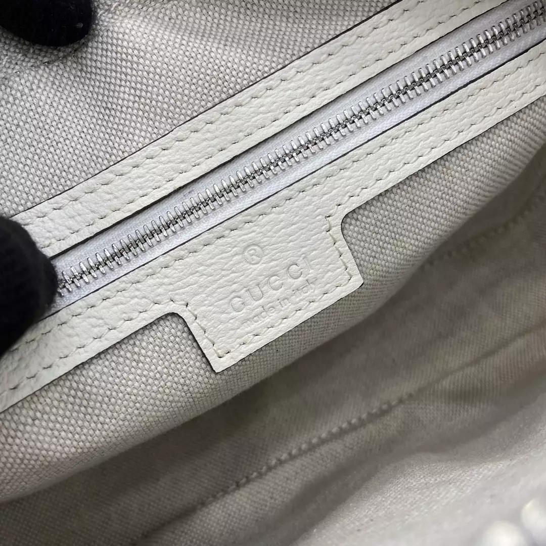 Small GG Crossbody Bag with Tag White Leather - GB361