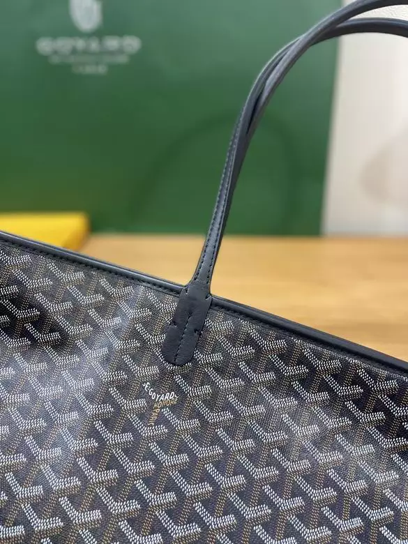 Goyard Artois MM Bag - GYB187