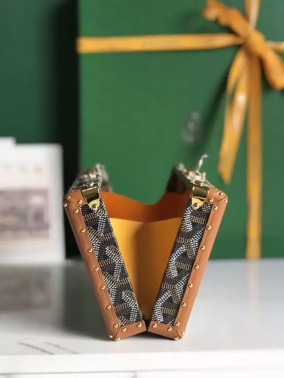 Goyard Minaudière Trunk Bag - GYB150