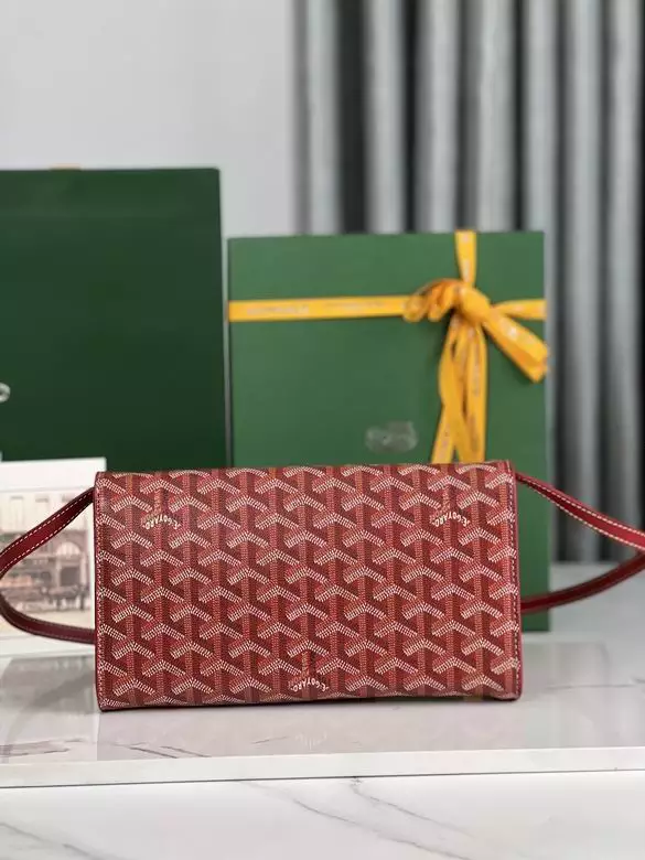 Goyard Monte-Carlo PM Clutch - GYB154