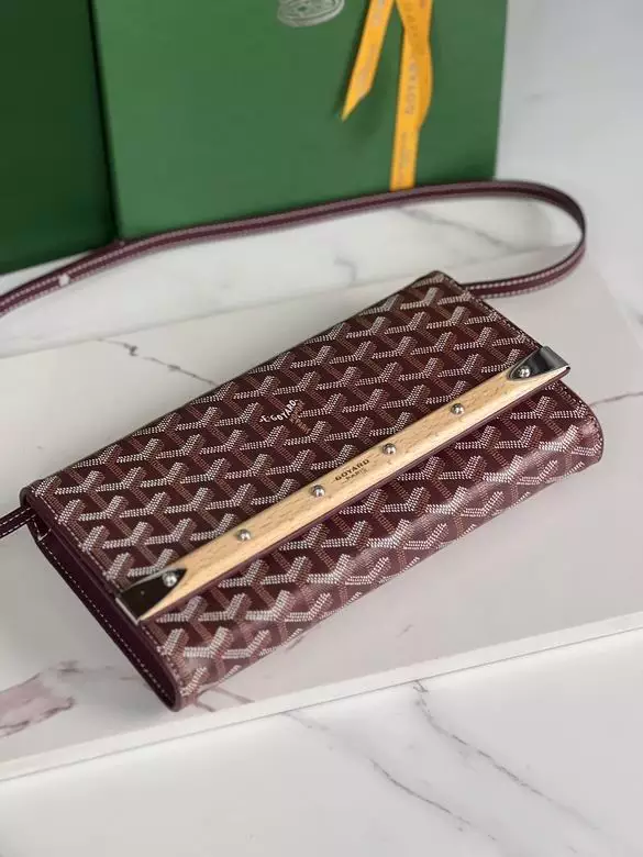 Goyard Monte-Carlo PM Clutch - GYB156