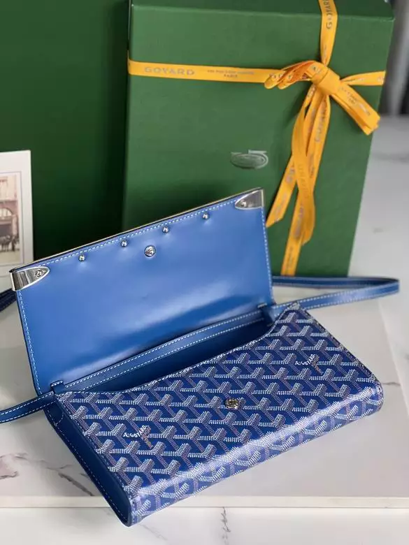 Goyard Monte-Carlo PM Clutch - GYB157
