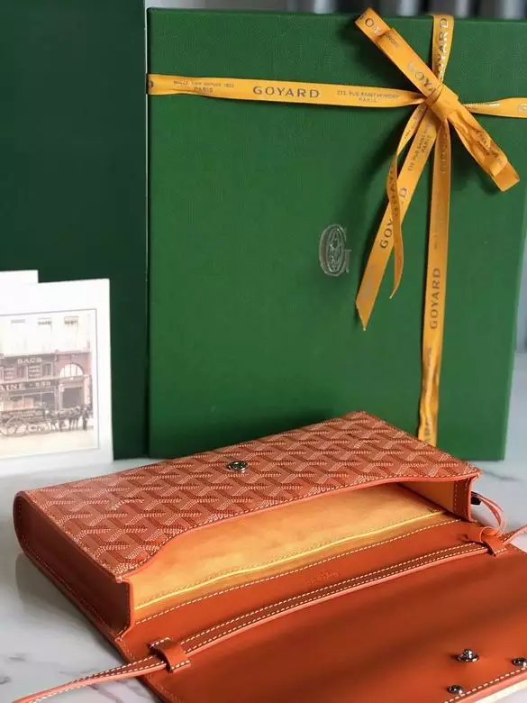 Goyard Monte-Carlo PM Clutch - GYB158