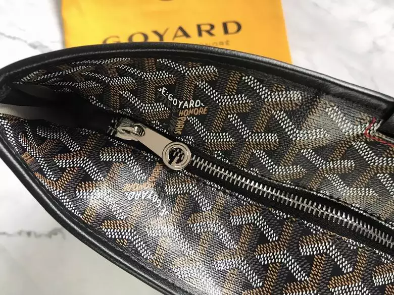 Goyard Saint Louis PM Bag - GYB290