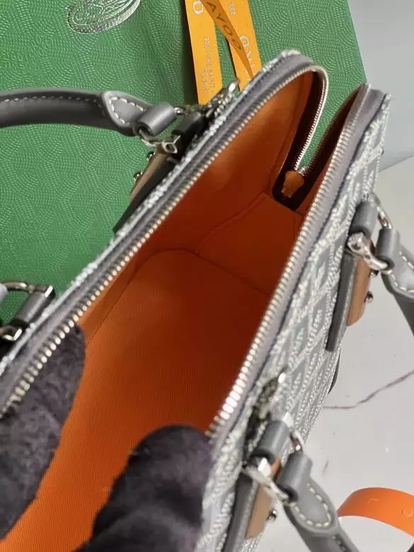 Goyard Vendôme Mini Bag - GYB111