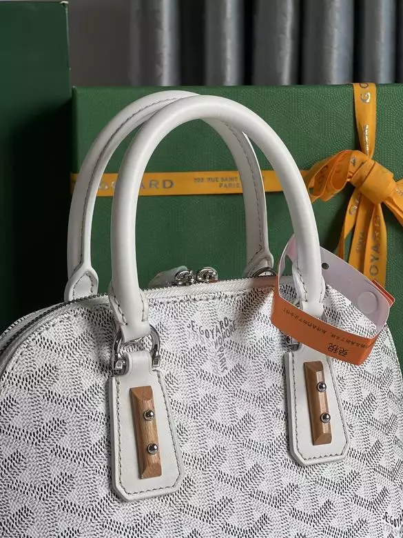 Goyard Vendôme Mini Bag - GYB112